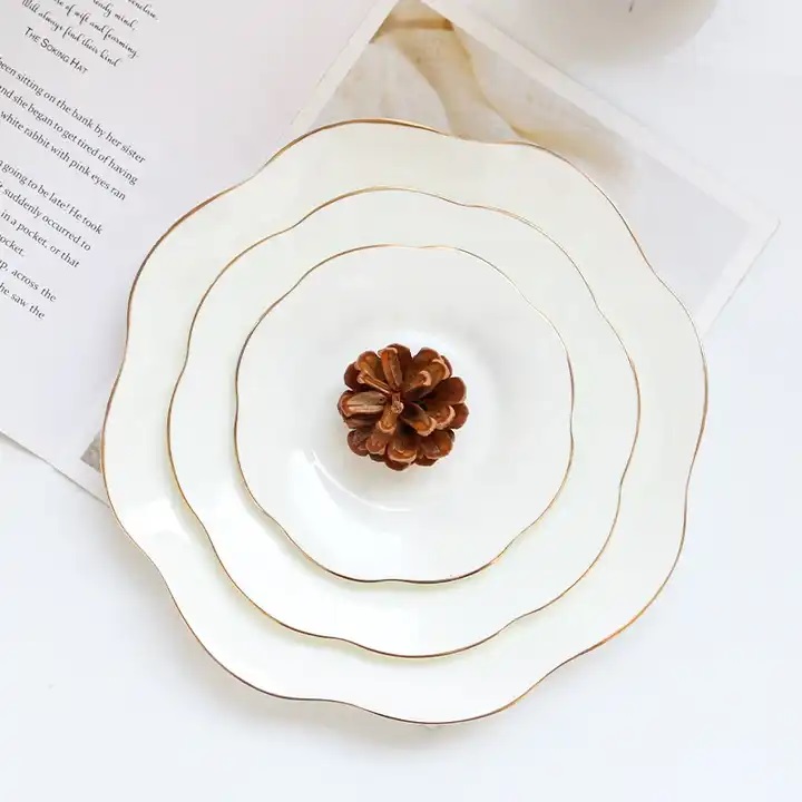 Porcelain plate with golden rim